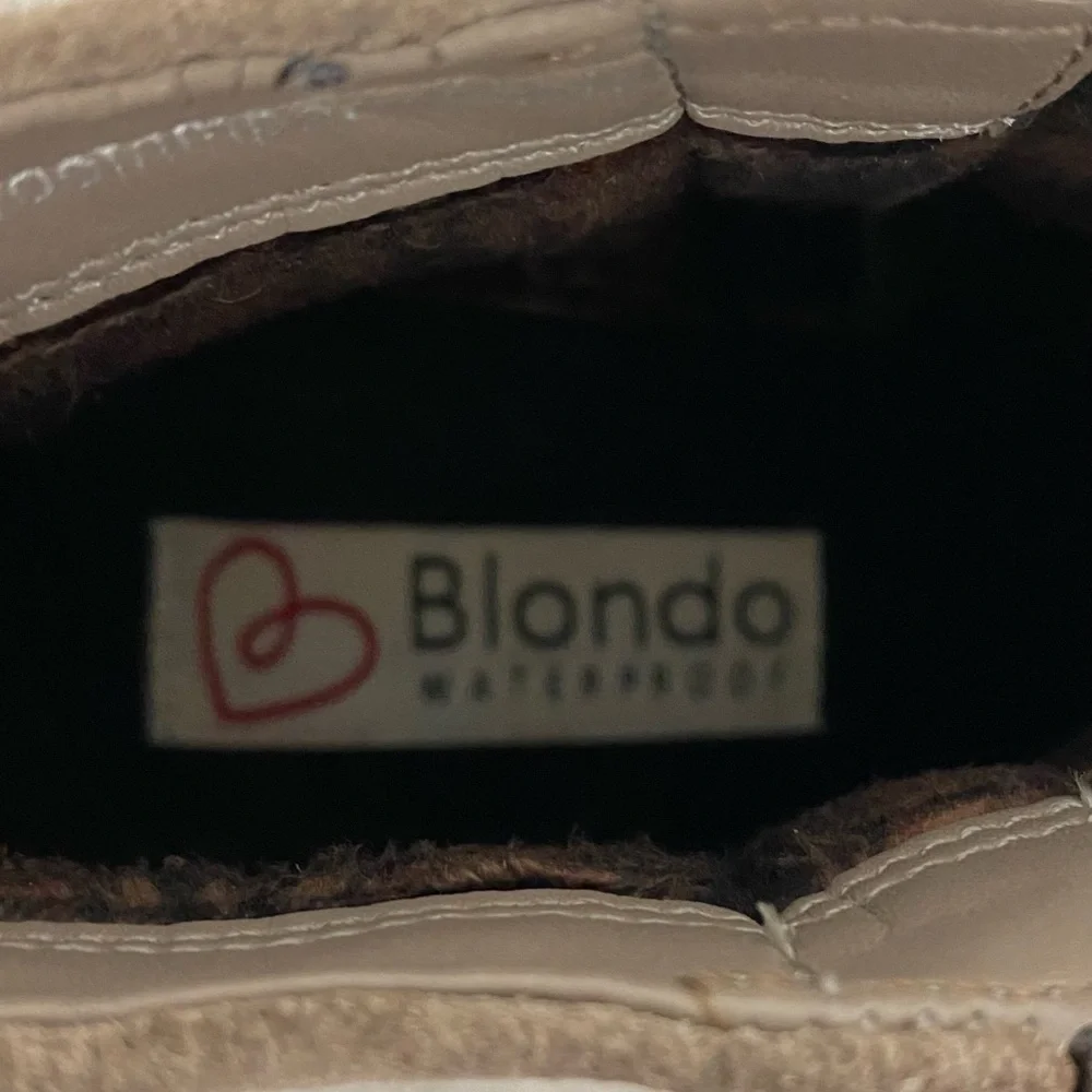 Blondo Liam Waterproof Mushroom Taupe Suede Booties Women’s Size 8.5M